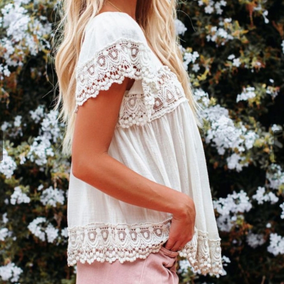 1 2x left💗New boutique white slicing pom pom top - Picture 7 of 16